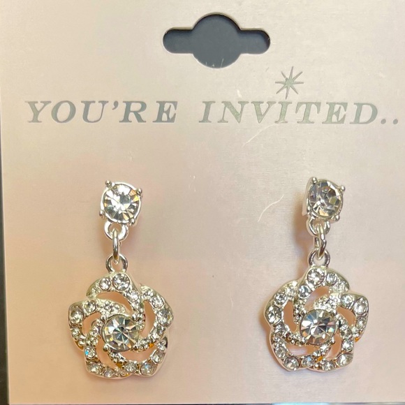 You’re Invited Silver Tone Flower Drop Earrings NWT - Picture 4 of 5